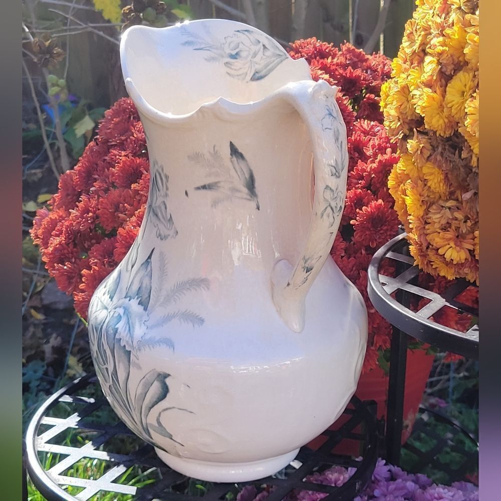 Vintage Pitcher - Picture 2 of 16